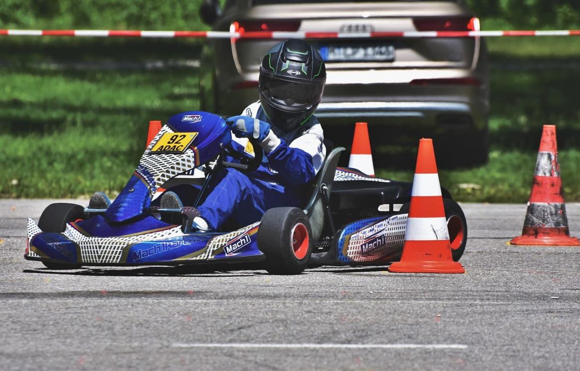 pilote de kart &agrave; l'entra&icirc;nement