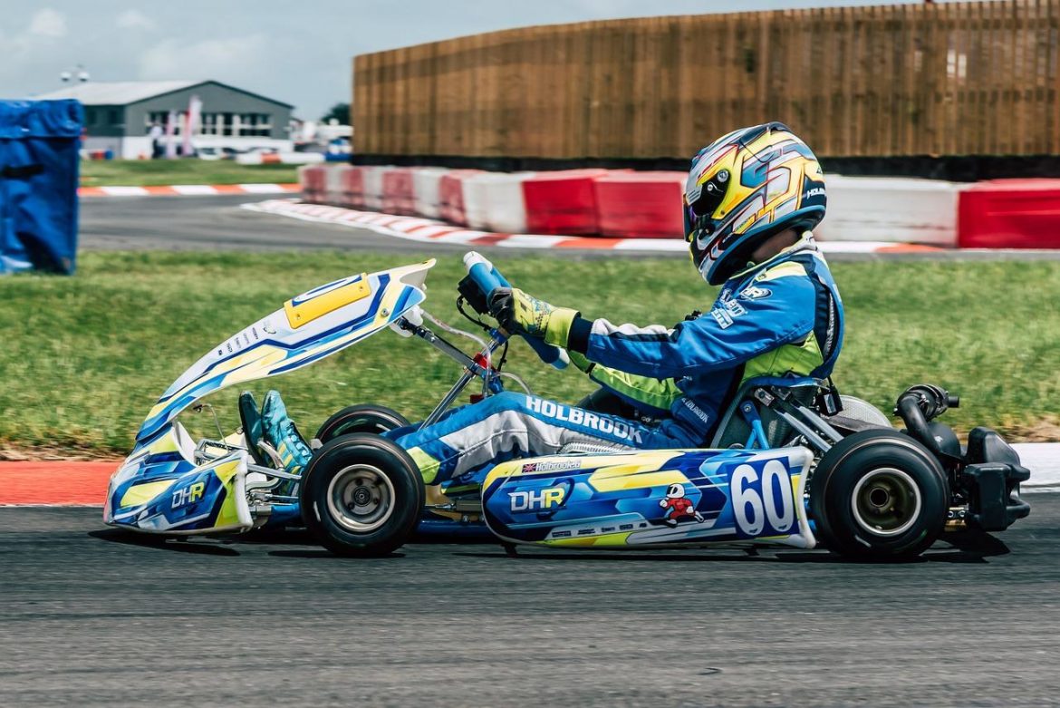 pilote de kart en course